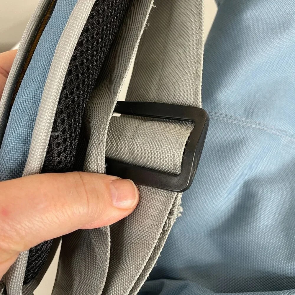 Outdoor Products Unisex Messenger Bag NWT Padded Back To School College Courier